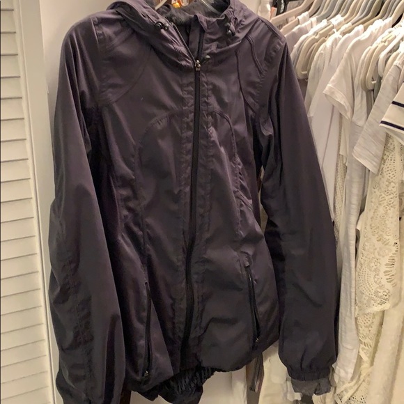 Lululemon jacket - Picture 1 of 5
